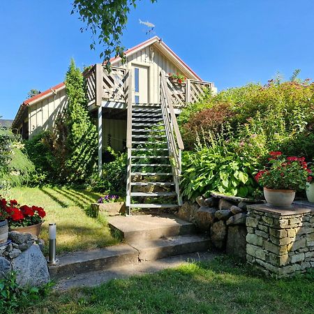 Piibelehe Guest Accommodation Куресааре Екстериор снимка