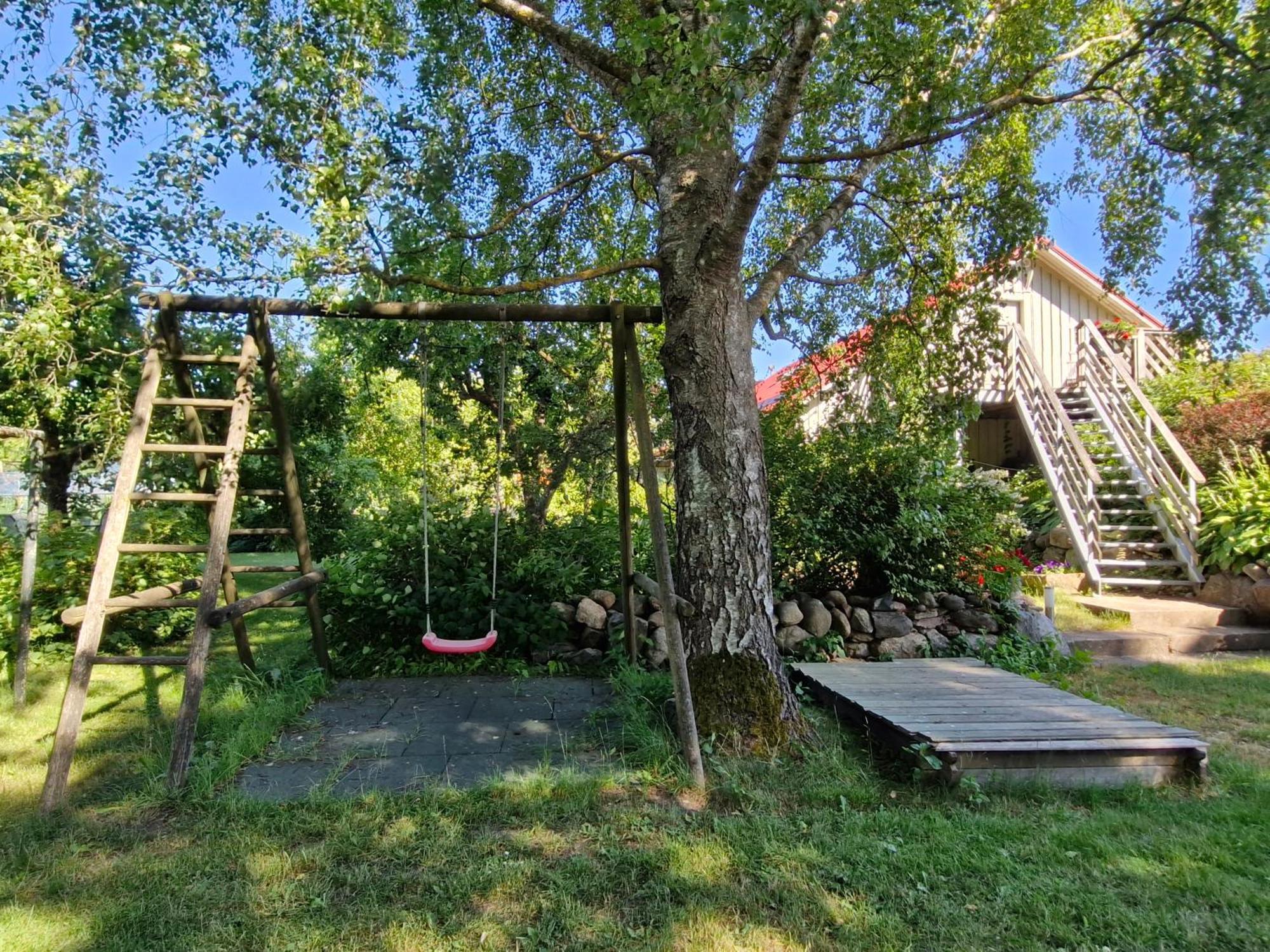 Piibelehe Guest Accommodation Куресааре Екстериор снимка
