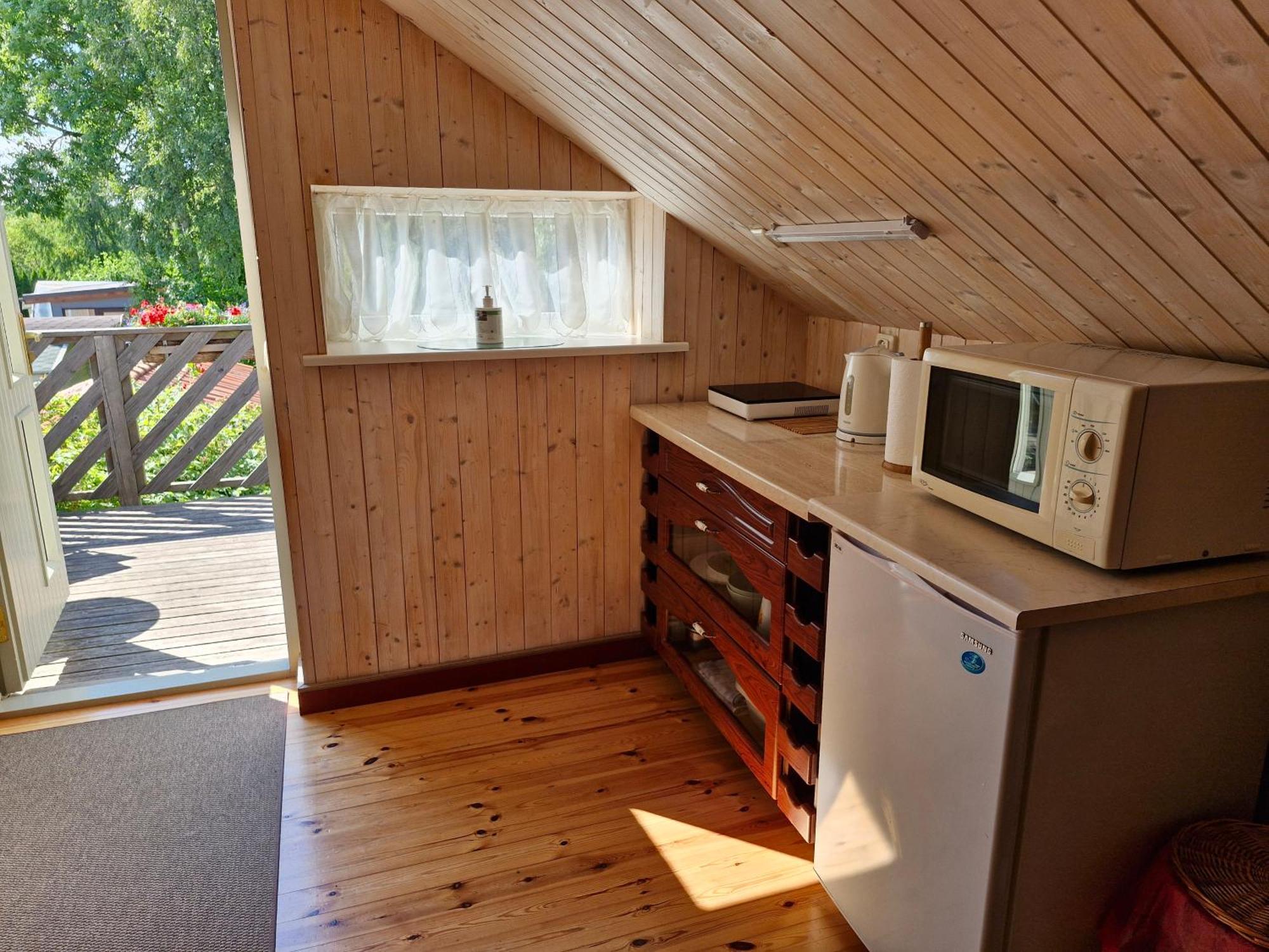 Piibelehe Guest Accommodation Куресааре Екстериор снимка
