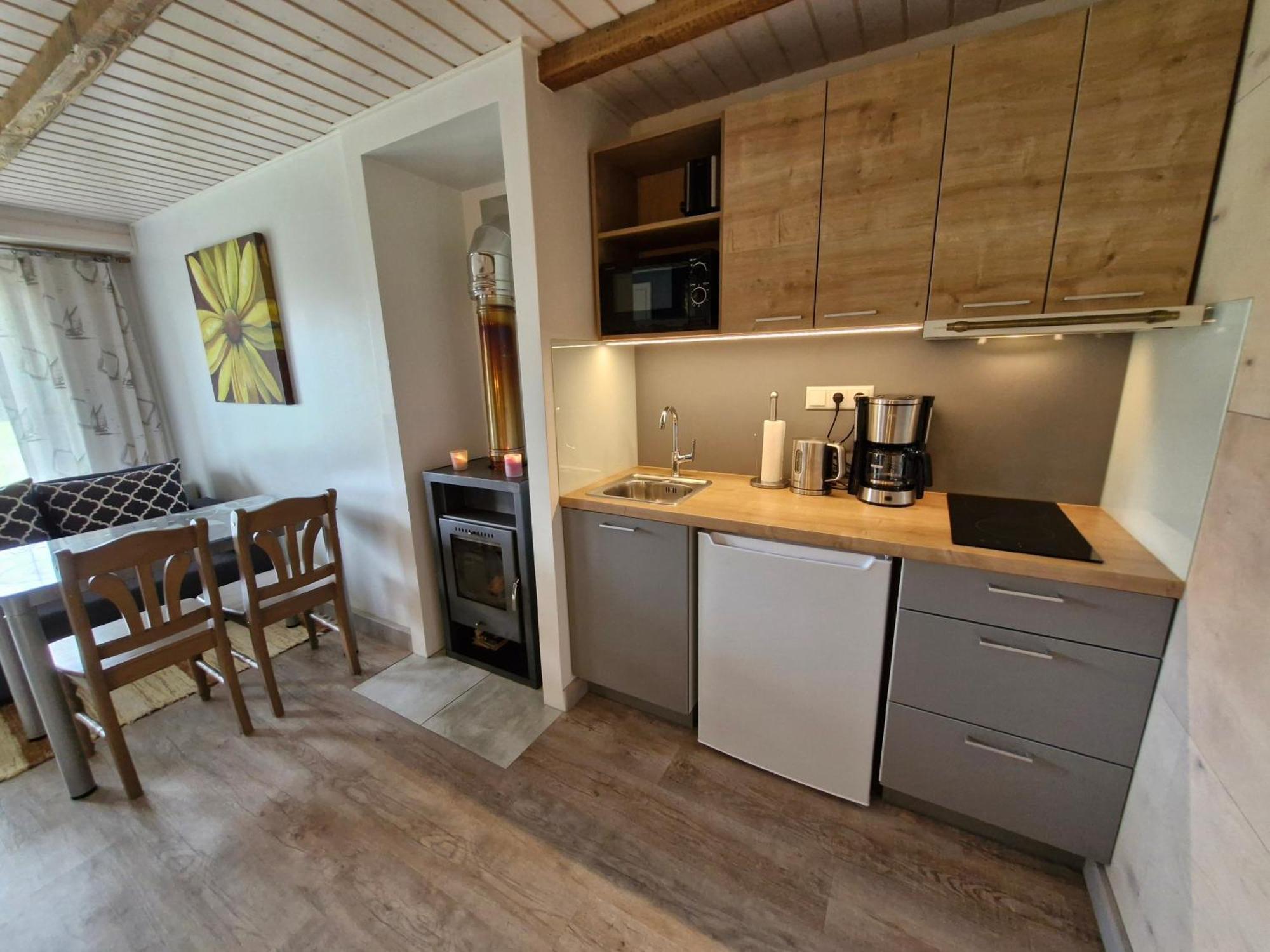Piibelehe Guest Accommodation Куресааре Екстериор снимка