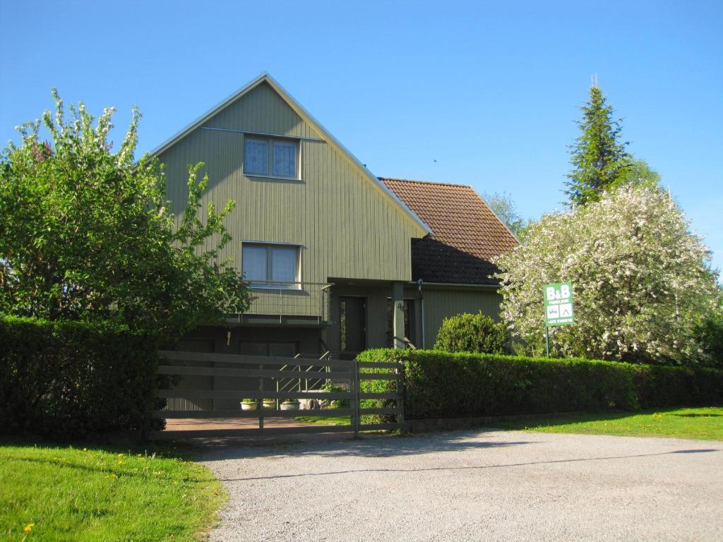 Piibelehe Guest Accommodation Куресааре Екстериор снимка